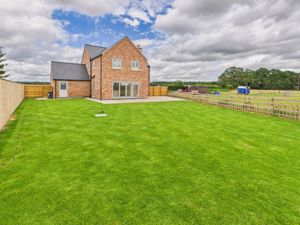 Rear- click for photo gallery